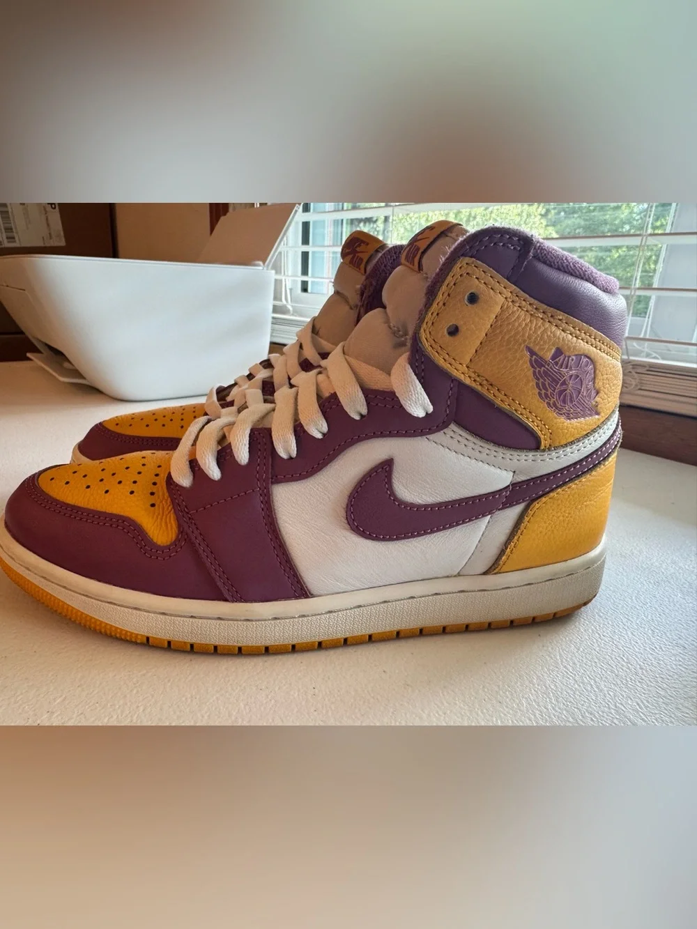 Jordan 1 Retro High OG Brotherhood, Size 8M/9.5W. Used, No Box.